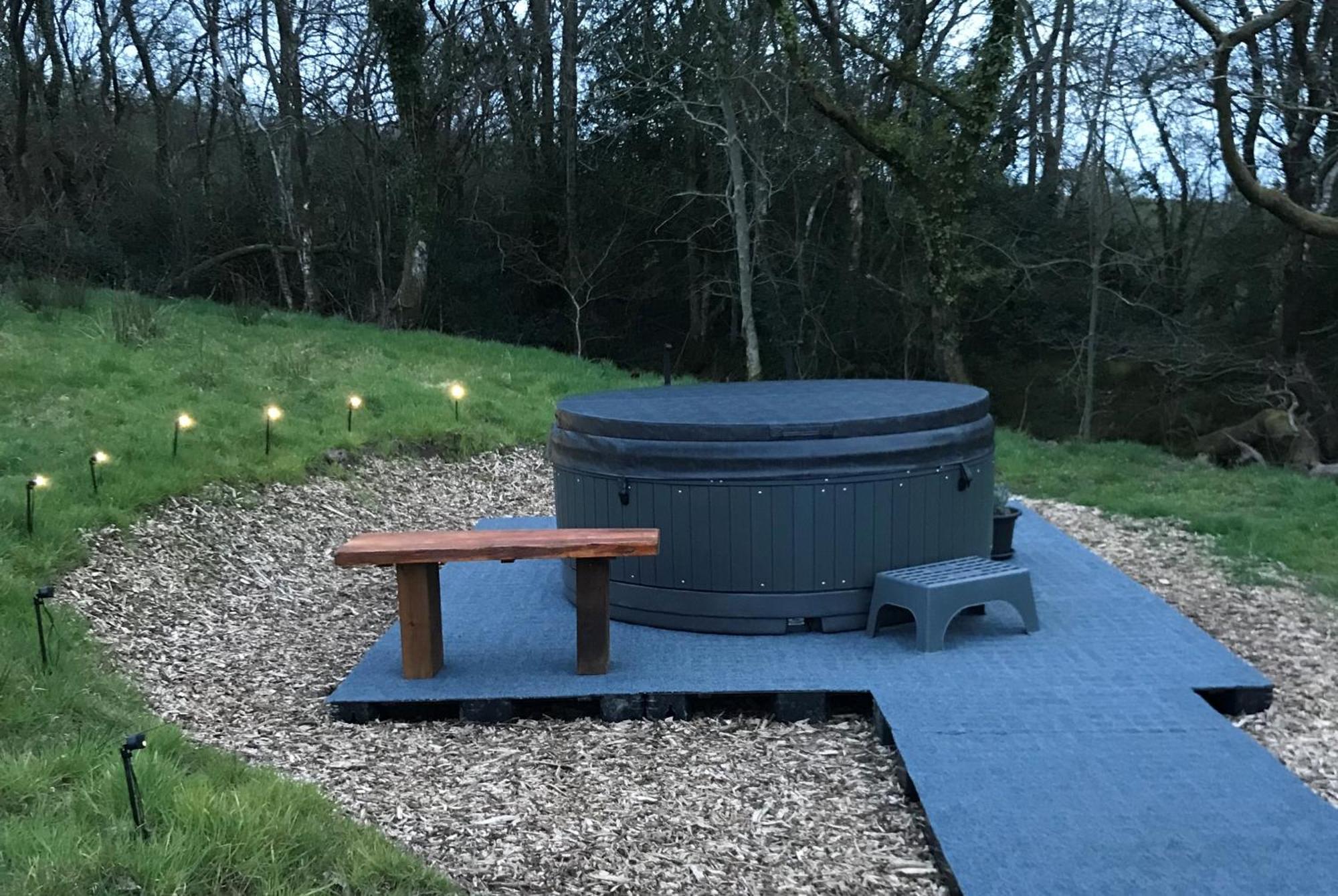 Hotel Gilfach Gower Farm Luxury Yurt With Hot Tub Ammanford Exterior foto