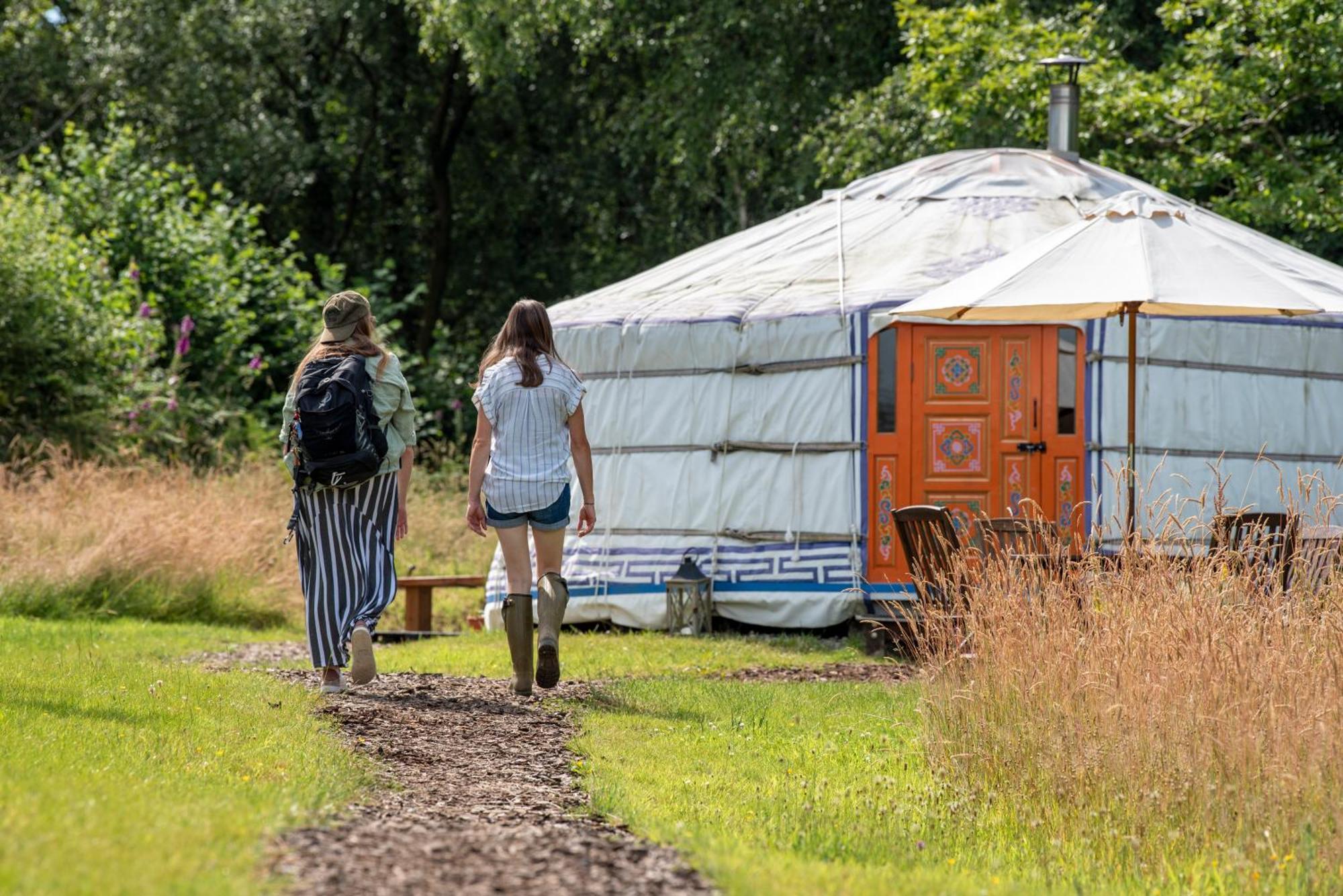 Hotel Gilfach Gower Farm Luxury Yurt With Hot Tub Ammanford Exterior foto