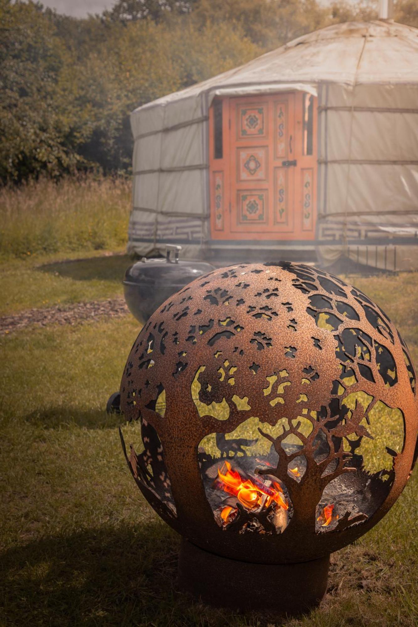Hotel Gilfach Gower Farm Luxury Yurt With Hot Tub Ammanford Exterior foto